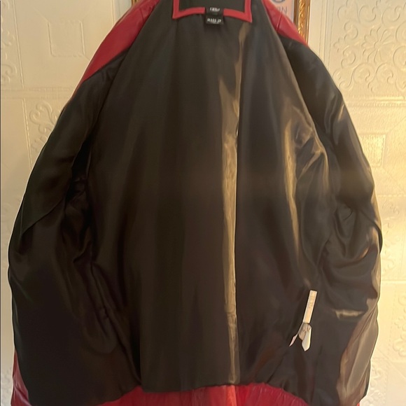 Red Leather Jacket with Fitted Silhouette - Picture 16 of 16